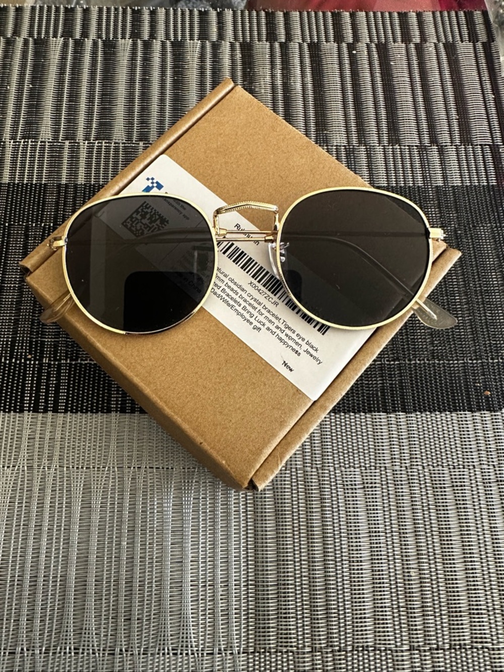 Fashion Nova Gold Frame Round Sunglasses with Black Lenses